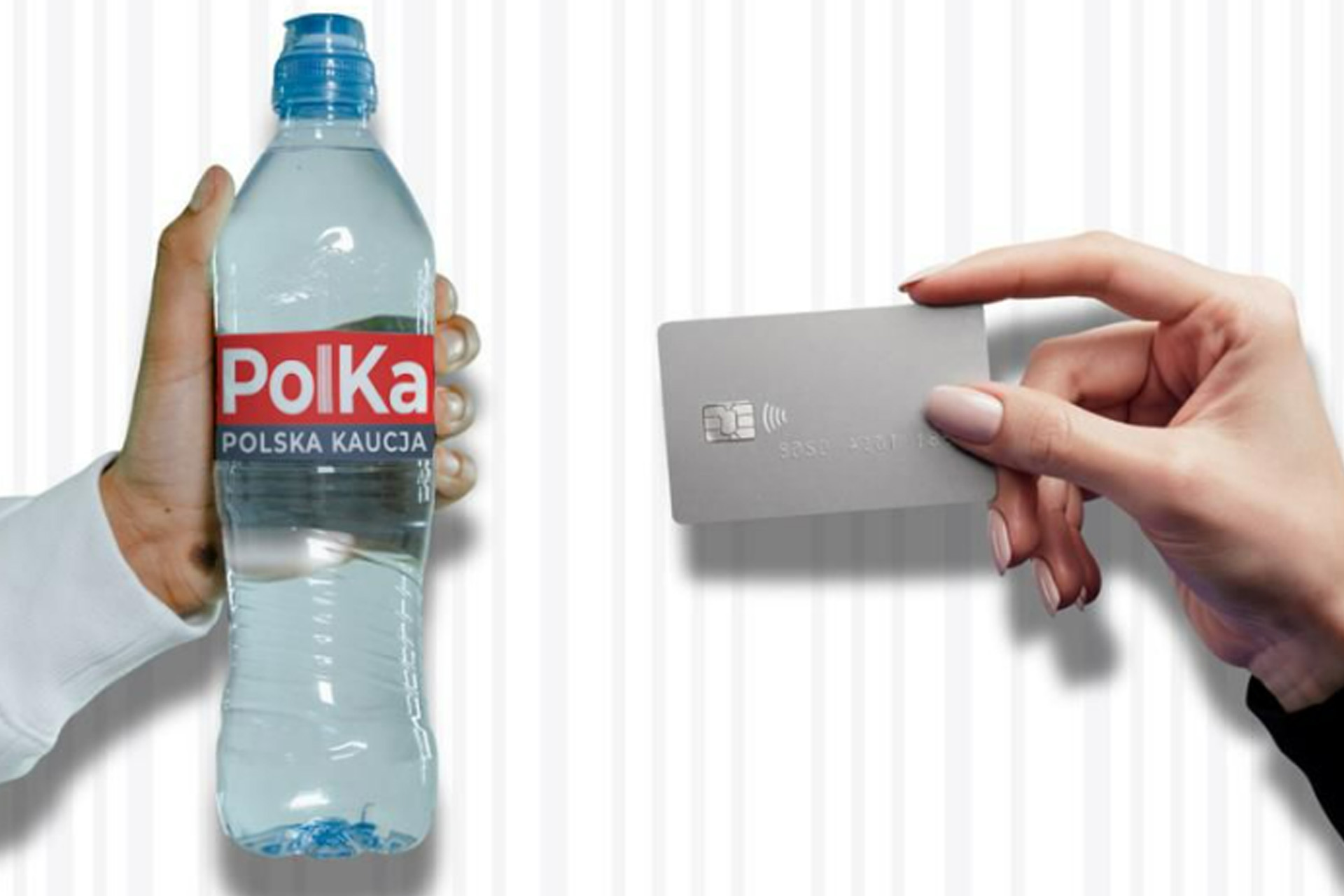 Butelka zwrotna i karta płatnicza